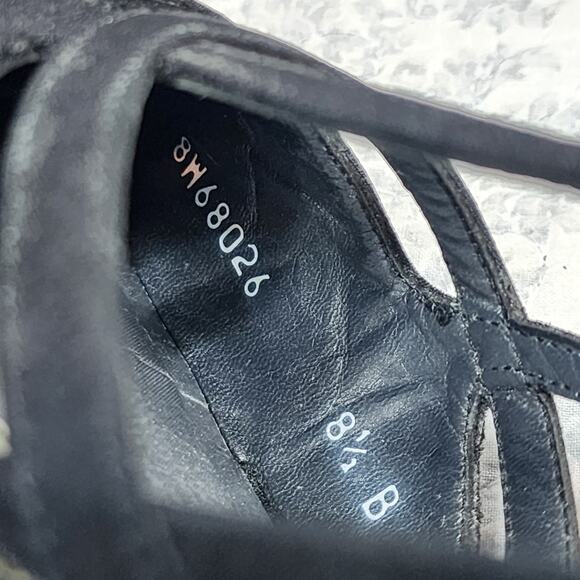 Stuart Weitzman Strappy Jeweled Pointed Toe Heel Size 8.5B - Picture 7 of 8